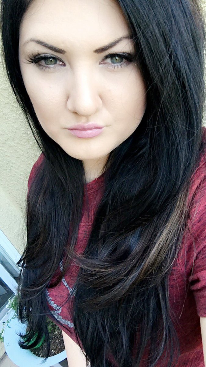 Mia Rose ♛ on Twitter "And we live kids!!! https //t.co/i54s33ZeBP…