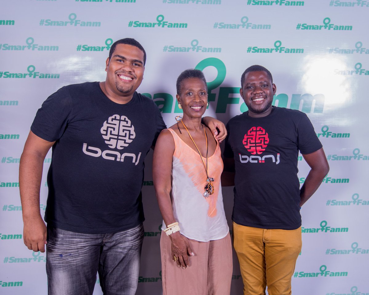 johnsterlind's tweet photo. Et Danielle Saint Lot rejoint la famille Banj officiellement: Lancement de #SmartFanm, fête d'anniversaire, un membership fermé à Banj... Une femme superbe et plus que smart. Super honoré de pouvoir collaborer avec elle!!!!! https://t.co/mHGeXXUaLl