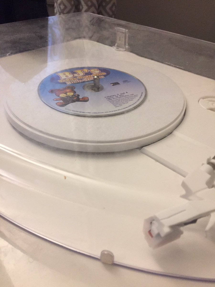 VinylRidesAgain's tweet photo. My daughter just put a DVD on the record player and tried to play it. https://t.co/3lACbaPxiW