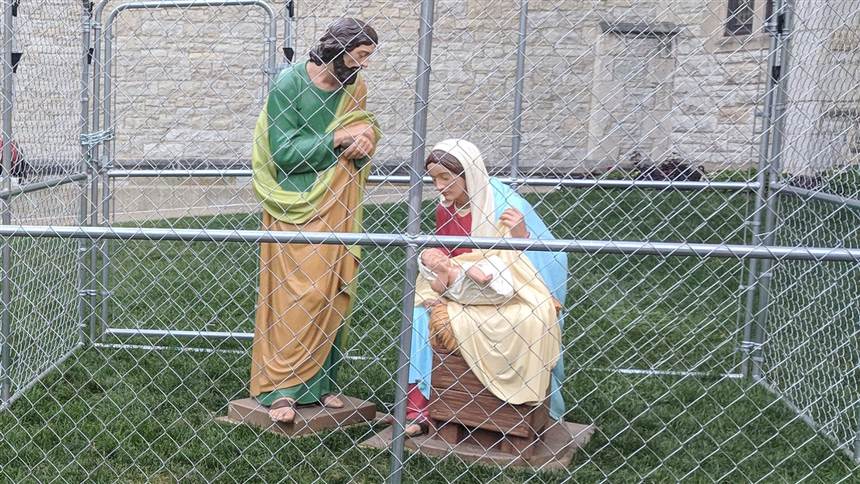 NBCNews's tweet photo. An Indianapolis church "detains" Jesus, Mary, and Joseph in a cage in protest over the Trump admin.'s zero-tolerance immigration policy.

Read more: https://t.co/xYeCD2s9uG https://t.co/387OPf1gwu