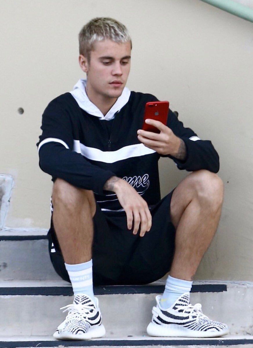 tmkdjdk's tweet photo. Cuando no me responde y esta tuitiando https://t.co/tgsu7EWQXT
