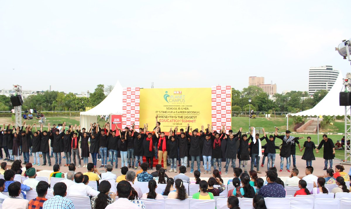 ShivamofficialG's tweet photo. #Streetplay #nukadnatak
#Number_game
#Director - @ArvindGaur  _sir
@AsmitaGuruGaur @ArvindGaurTeam
#asmitatheatre @AsmitaTheatre 
#Theater_for_Change
#Theater_for_society
#connaught_place @delhi
@PublicTheaterNY  #theatersociety https://t.co/5aZR7JfSgG