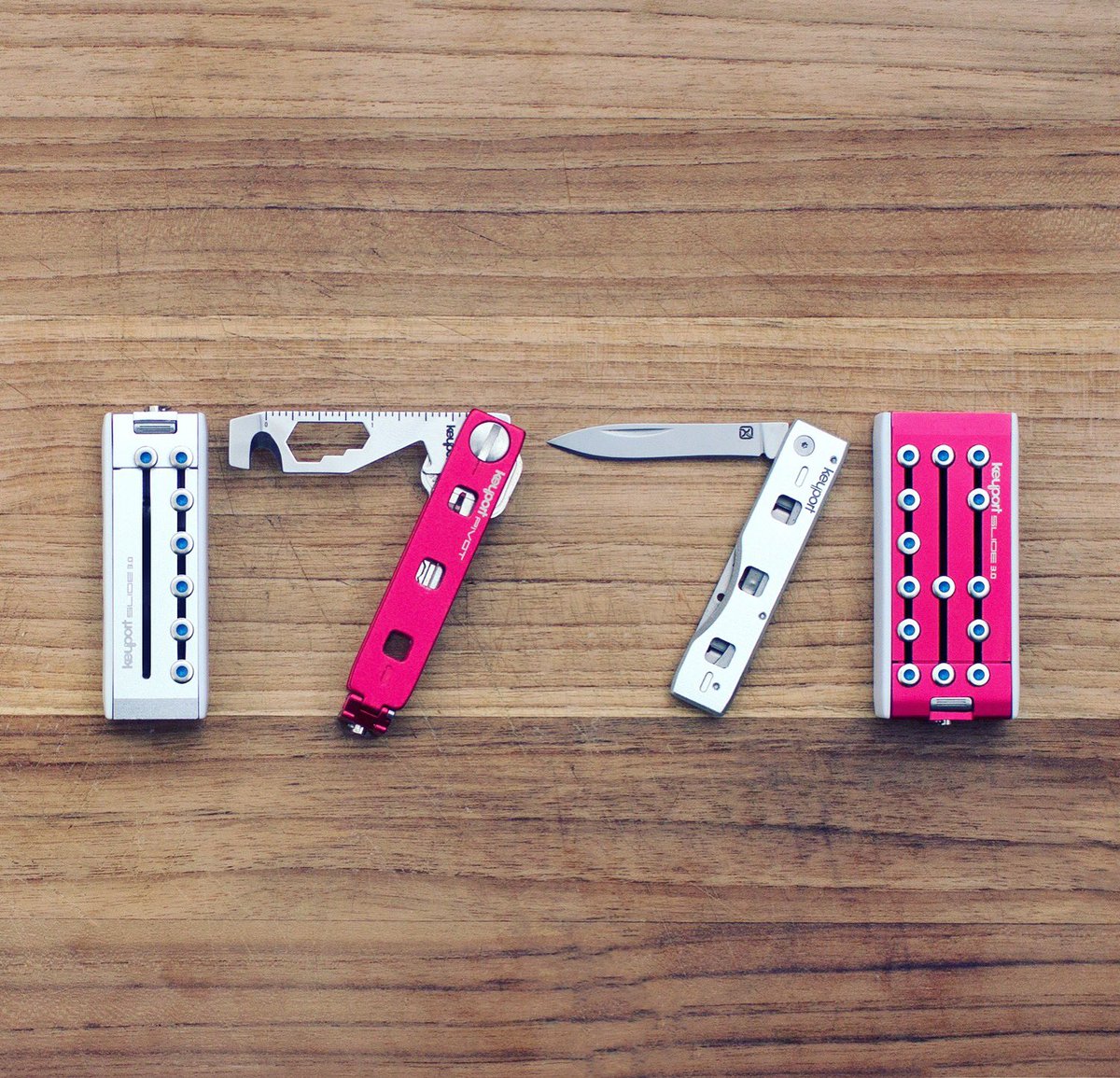 theKeyport's tweet photo. Happy Birthday America! Everything on https://t.co/EHLqWTyI7m is 17.76% Off including Slides, Pivots, &amp; Pocketknives 🇺🇸

#edcart #keyportart #4thofjuly #america #art #americana #merica #independenceday #keyportpivot #edcgear #edc #pocketdump #patriotic #keyport #everydaycarry https://t.co/mOHtsm7P3T