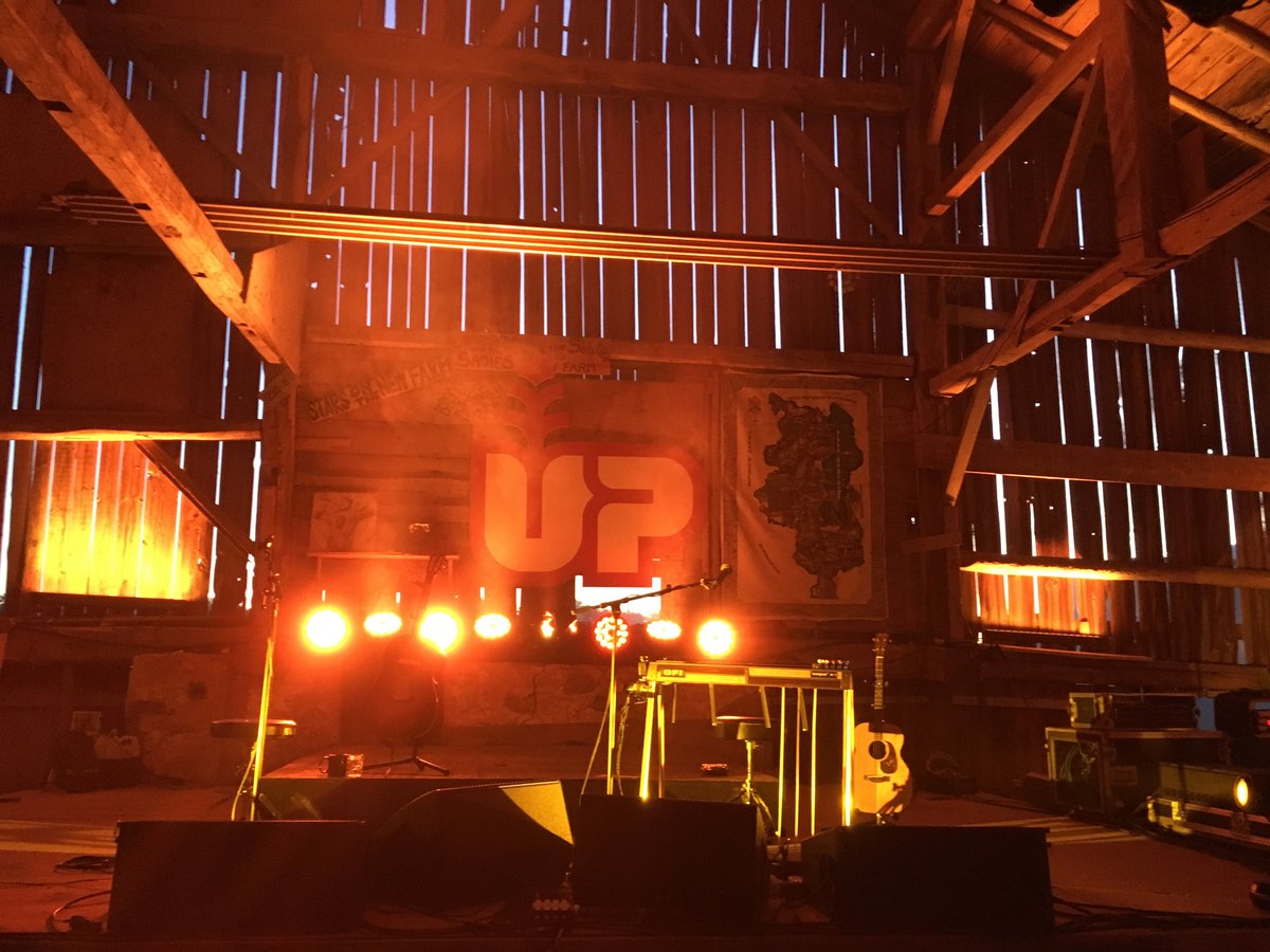 JaneCStevenson's tweet image. The barn is ready for. #dallasgreen #upatthefarm #upcannabis #TheTragicallyHip