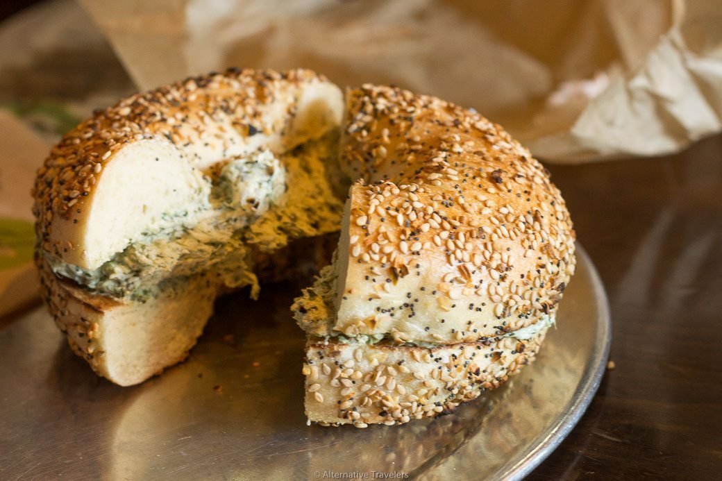 Budget Vegan Guide to #NYC: Manhattan Edition buff.ly/2KsEbcw

► <a href="/alttravelers/">Sam Anthony Ⓥ</a> #VeganTravel