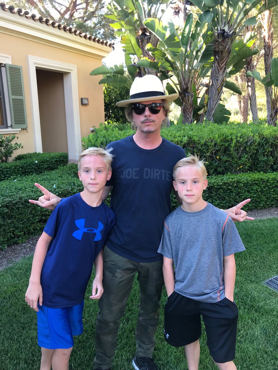 DavidSpade's tweet photo. Me and jack and drew. https://t.co/CiaO6T6Mpe