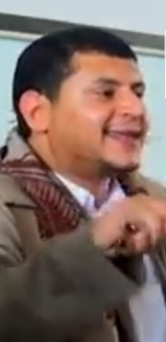MohammedAladrei's tweet photo. أبو هريرة ساكن في المدينة
 و بيصلي مع علي بالعراق ويتغدى مع معاوية بالشام و في الحرب في صفين يطلع الجبل يتفرج 

  على من على أهل ذمار؟ لعنة الله عليك https://t.co/lEV5mzP4t3