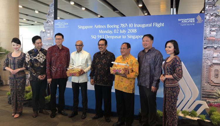 Singapore Airlines Welcomes Latest BOEING 787-10 Aircraft Arrivals #aircraft #airfreight #boing78710 #cargonews #indonesianews #ngurahraiairport #singaporeairlines baliintercontcargo.co.id/news/singapore…
