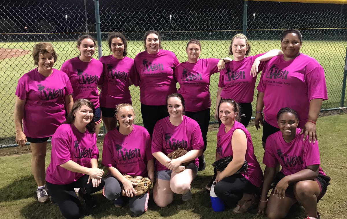 R_Myers_01's tweet photo. Ladies softball team finished this season with a win &amp; one of their best games of the year. They had a lot of fun! @thewellLB https://t.co/GG1KdWxQEC