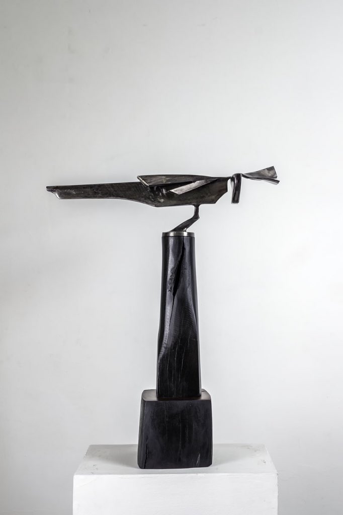pradacolon's tweet photo. PezVolador. Madera & Acero, ensamblado recargado y desbastado. 69 x 55 x 20 cm.
📷 José Voglar
#formaviva #pezvolador #escultura #artelatinoamericano https://t.co/o8NLUrUZqL