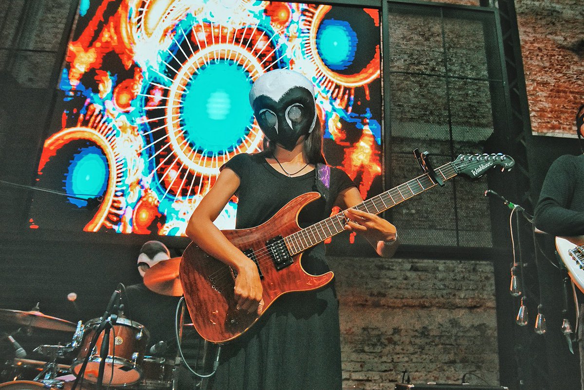 loopermx's tweet photo. #ElRuidoEnVivo
El sábado vivimos una fiebre kawaii con la presentación de @tricot_band , @Ikiataribtt , #MALVIAJE y @pdefugamx. Esto fue lo ocurrido.
https://t.co/7IH2pugJzT https://t.co/18YNwY245K
