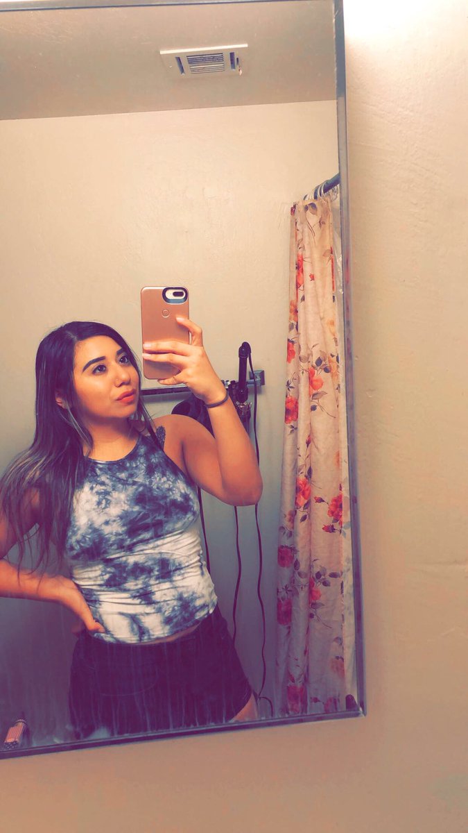 _SassyMariee's tweet photo. Almost 1 year of progress...Big THANKS to everyone who has helped me and kept me motivated. 💪🏽 #TransformationTuesday https://t.co/AKHLE7q9jd
