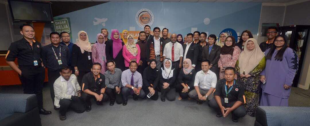 tkpbpb's tweet photo. Selamat Datang YB @SyedSaddiq ke Kementerian Belia dan Sukan Malaysia daripada kami Bahagian Pembangunan Belia, Jabatan Belia dan Sukan Negara. . . #YouthPower ! ! @lha_kbs @kpjbsn @jbsn_kbs @KBSMalaysia https://t.co/S5EyrLaFER