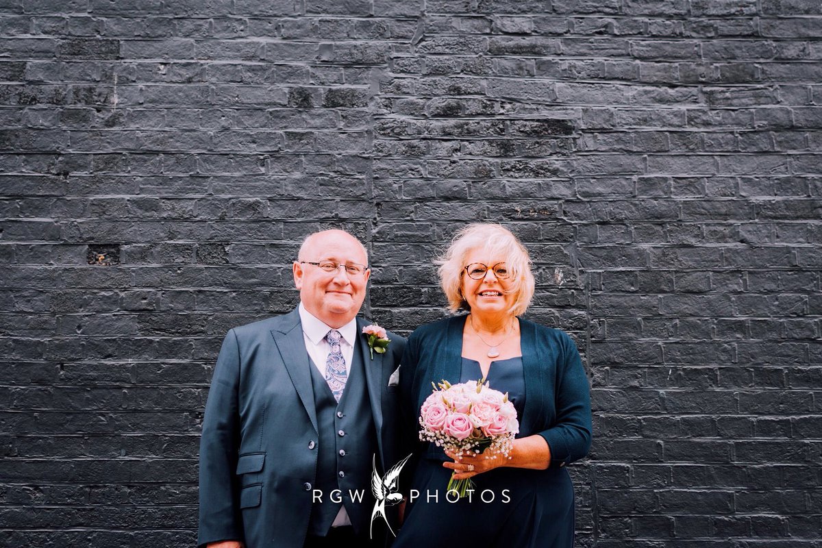 Hitched | Ashley+Amanda 

This wedding was short and oh-so-sweet! This pair gave me all the feels. 💙

rgw-photos.com

#bournemouthwedding #creativeweddingphotography #rgw_photos @BrideDorset @BrideSouthWest @BrideMag @EditorUKbride @vowmag