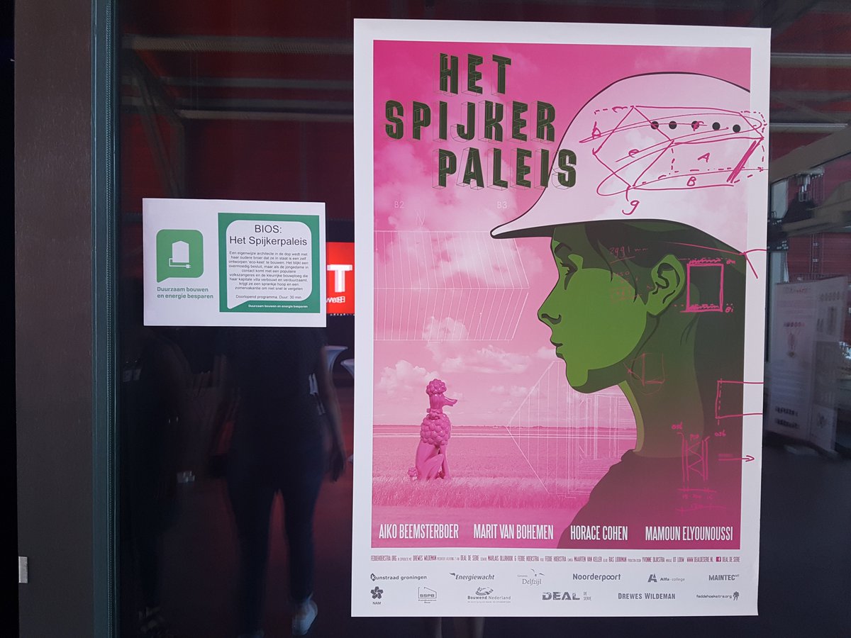 DEALdeserie's tweet photo. afgelopen zaterdag: #hetspijkerpaleis op @THOES_Groningen ondanks zomerse temperaturen wel degelijk kijkertjes! @vrouwHILLE @Energiewacht @Alfacollege @NP_Stadskanaal @BouwendNL @bnlrn #tinyhouse #jeugdentechniek https://t.co/cgnmtK31HF