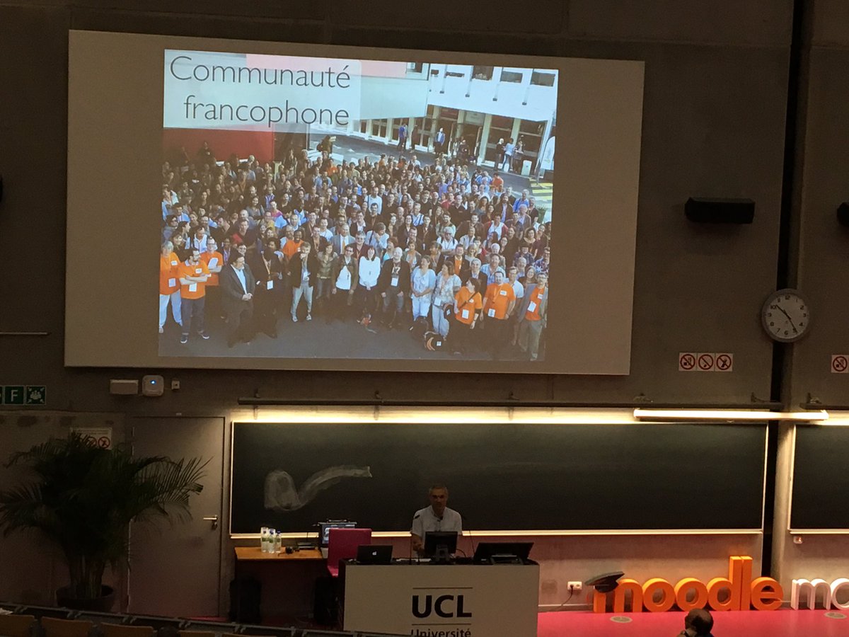 tkoscielniak's tweet photo. #mootfr18 Merci Nicolas @nmartignoni pour cette photo souvenir @moodlemoot2014 avec 2 coordinateurs organisation @luiggisanso @tkoscielniak et tous les amis @moodle francophones https://t.co/HF1zN7sl3i