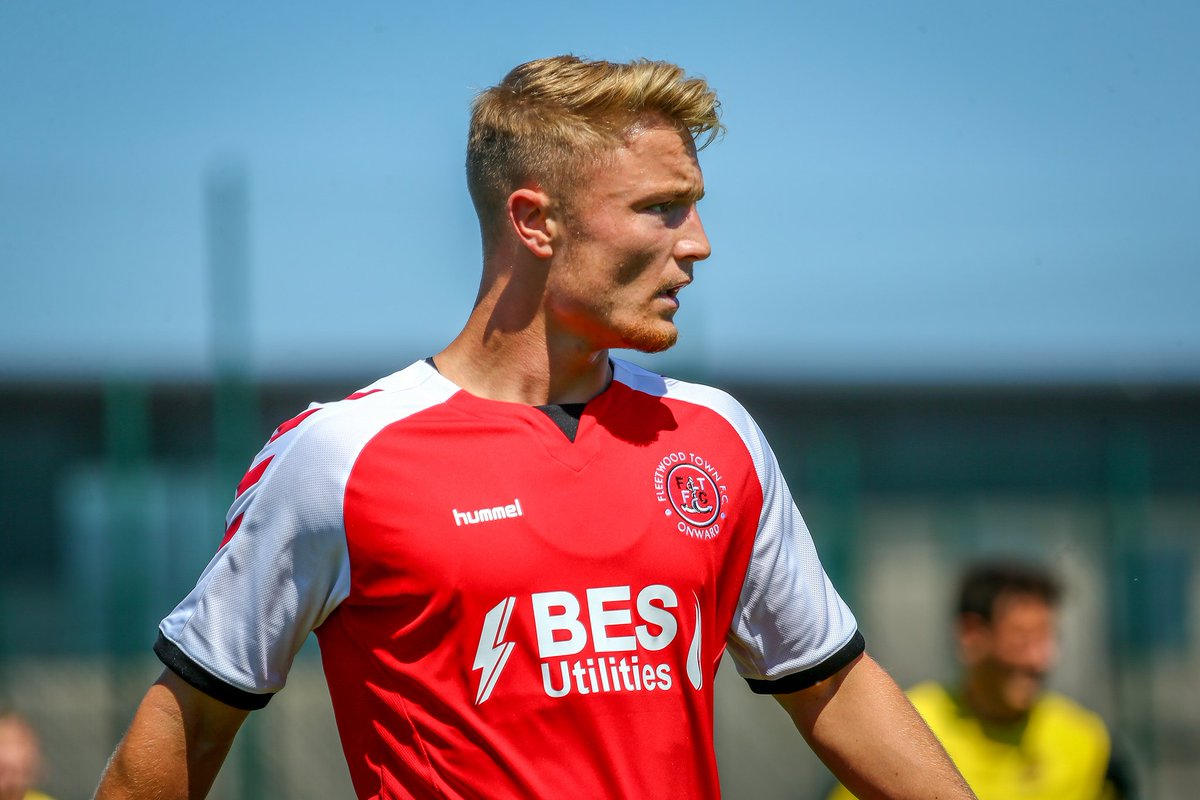 fleetwood town kit