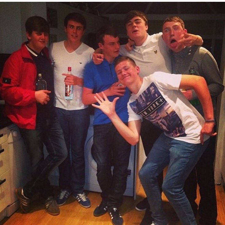 j0rdanwatson's tweet photo. happy birthday to one of ma good brothers @Garymaxwell7 hope its a belter ❤️ https://t.co/TpK2i2dTcf