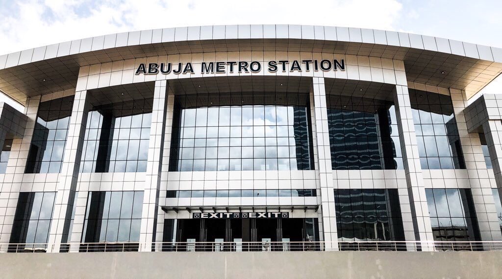 UlrichJvV's tweet photo. The #AbujaMetro is ready. It is set to be flagged-off this July. It is the first Light Rail network in West Africa. Congratulations Nigeria! 🇳🇬🚈 📷@BashirAhmaad https://t.co/nPpKv1VsTW