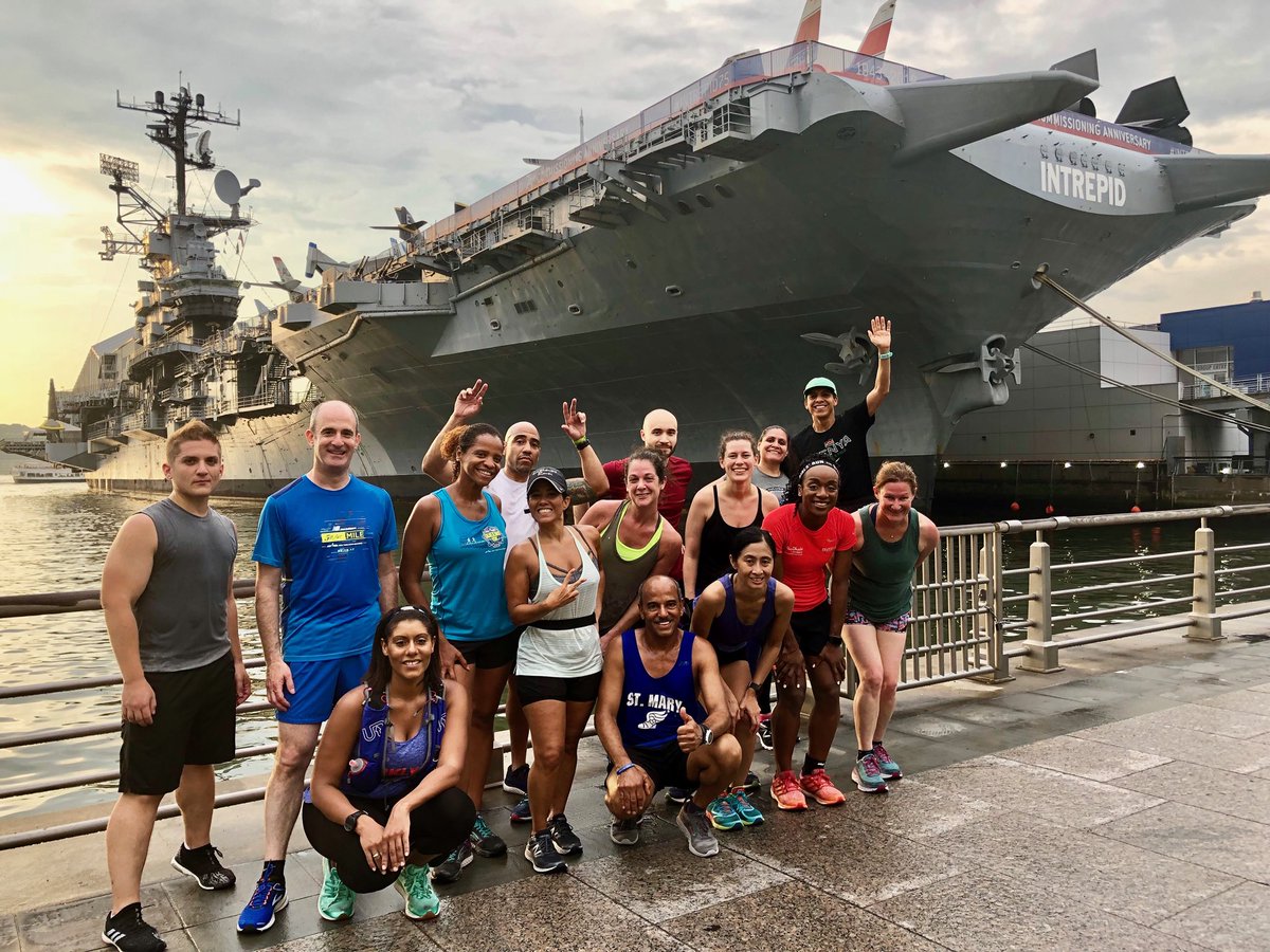 Pre Independence Day run 🇺🇸🇺🇸🇺🇸
#MarathonTraining #ProjectRun50 #ChicagoMarathon #NYCMarathon 
#LatinosRun #LatinasRun #LatinosRunKids #SomosLatinos #Run #Runner #Race #Fitness #Endurance #Hiking #Marathon #5k #10k #LatinRunner #Latino #Latina