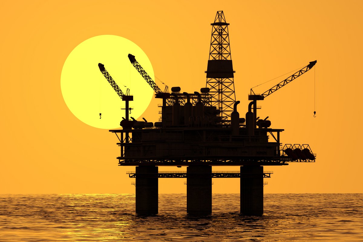 UTS_Science's tweet photo. Did you know that 7500 #offshore #oil and #gas rigs will need to be #decommissioned in coming decades? What to do?  Scientists Ash Fowler, Anne Mette Jorgensen  @Dave_J_Booth @PeterMacreadie &amp; colleagues are helping lead the debate.  https://t.co/ru4W2qIgNW @ESAFrontiers https://t.co/eLXi9ROHb5
