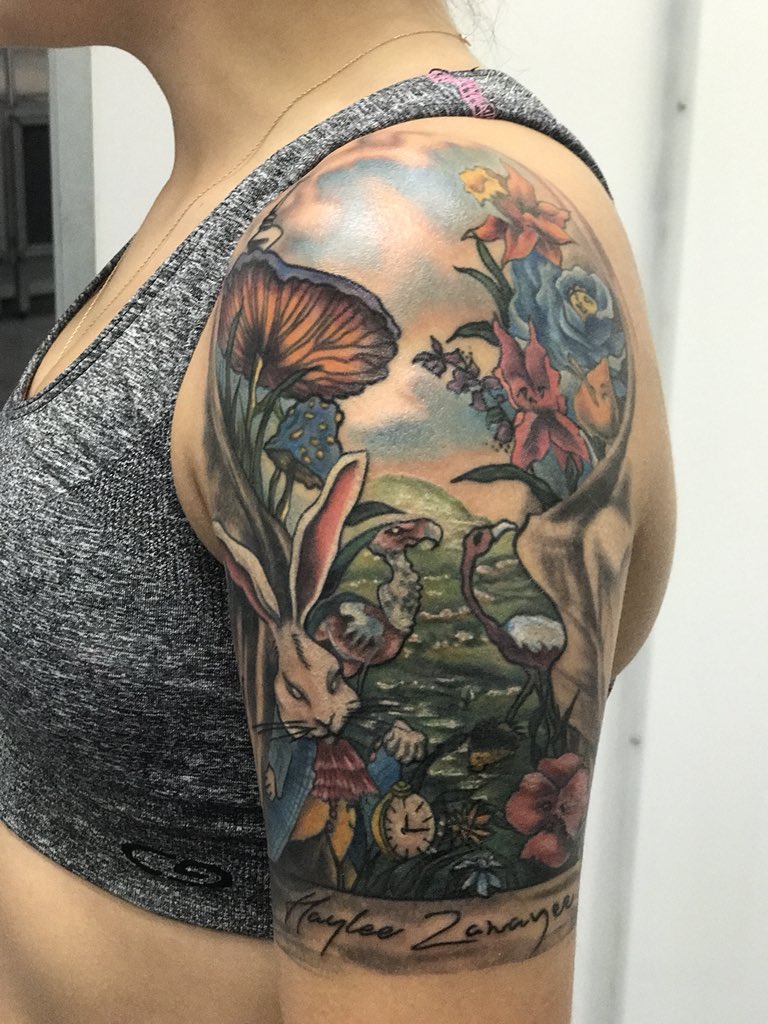 ___SamanthaLee's tweet photo. @dmrei6 @xLeslieLeal I have only 7, but here’s my biggest ones. Just waiting to have my son to sleeve down. https://t.co/x8OqpI1G3C