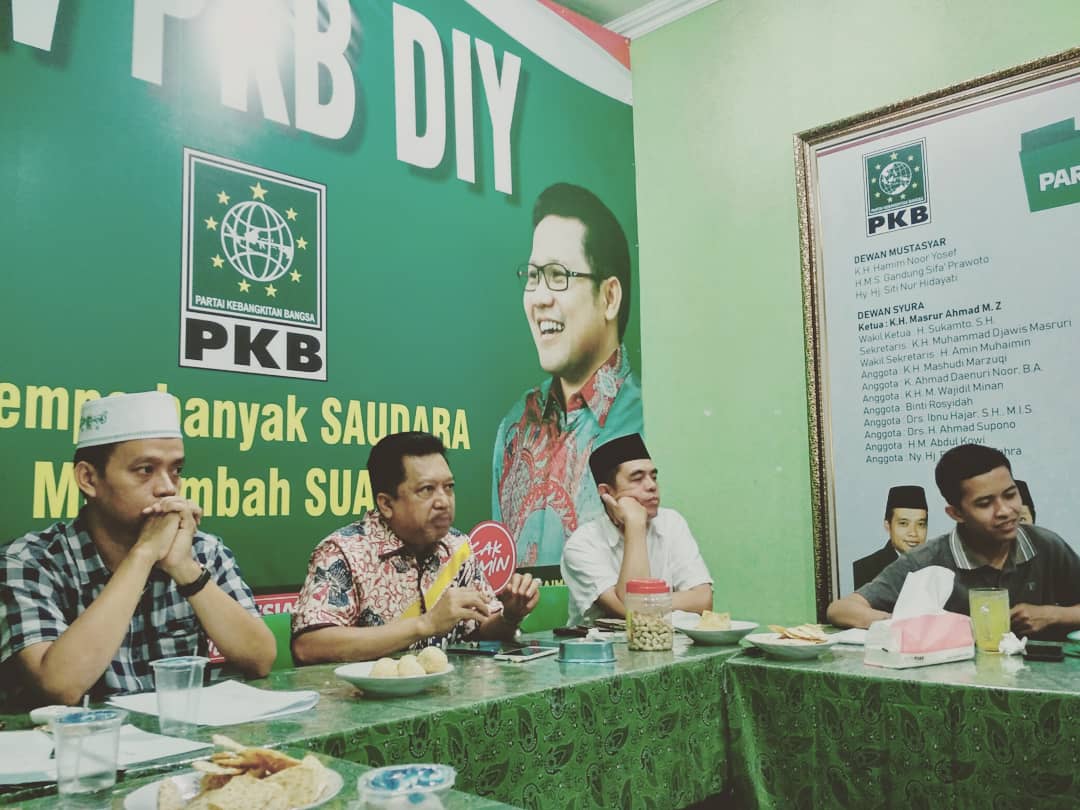 JogjaPkb's tweet photo. Rapat Koordinasi Input Data di SILON dan ceking berkas Pencalegan

#pkbbantul
#joglopkbimogiri
#joglopkbbambanglipuro
#joglopkbsewon
#dpwpkbdiy
#cakimin
#dpppkb
#deticom https://t.co/ryB3vCZtnO