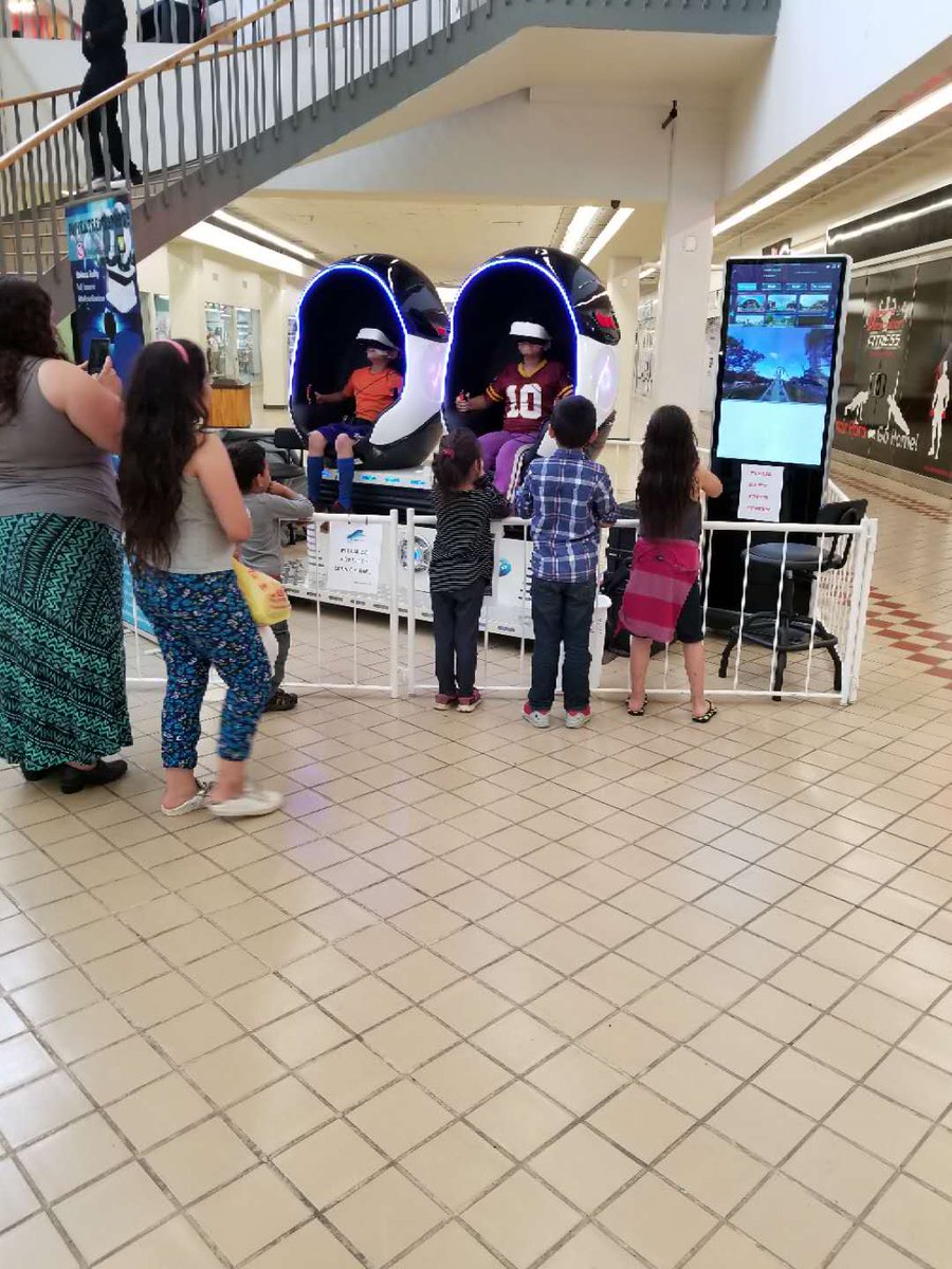 E_Techzone's tweet image. HOT #VRbusiness in summer

#summervacation  #summerbusiness #VR #gamecenter #game #amusementpark  #Playground #funniness