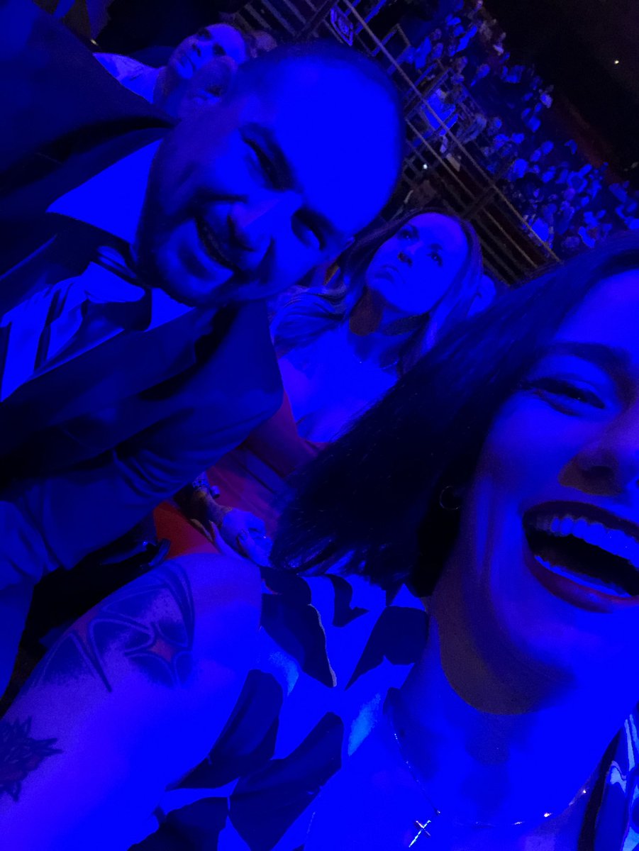 missjessyjess's tweet image. I had such a fun night at @fightersonly MMA Awards ❤️z
Thanks @adamcomedian for asking me to present an award and thanks @FromHellPichel for sucking at presenting 😂😂😂
Till next time 😘 #RubyRedLips