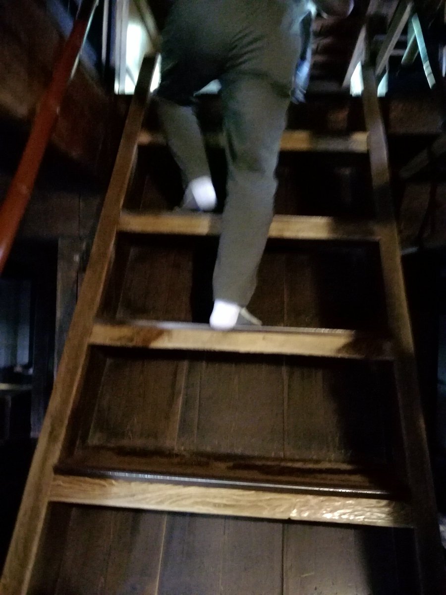 Muxko 松本城の階段のアトラクション要素ちゃもw