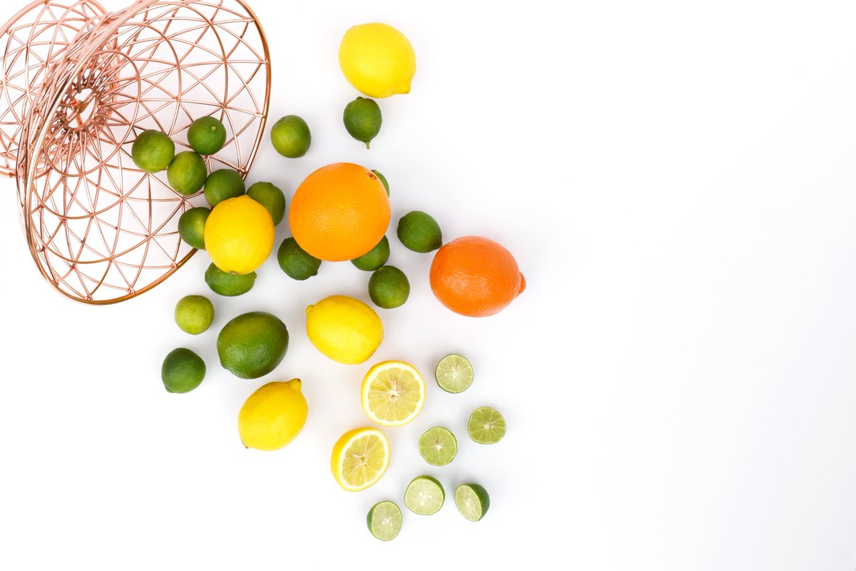 FRUITWATER RECEPTEN!

Drinken is belangrijk, zeker met warm weer. Liever geen suiker, maar water zo saai? Ga voor fruitwater! Water met een twist. Ik deel graag mijn lekkerste recepten. buff.ly/2IszY2Q

#fruitwater #fruitwaterrecepten #waterdrinken #hergebruik