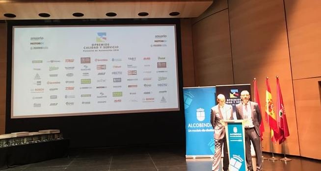 GtMotive's tweet photo. ¡El esfuerzo de GT Motive ha sido percibido y valorado por los talleres españoles! 👏  Fue un honor recibir el premio al 'Mejor Software de Valoración y Tasación' gracias a #GTEstimate .  https://t.co/3TNX8pi8YF https://t.co/qNz7Mw7DQn