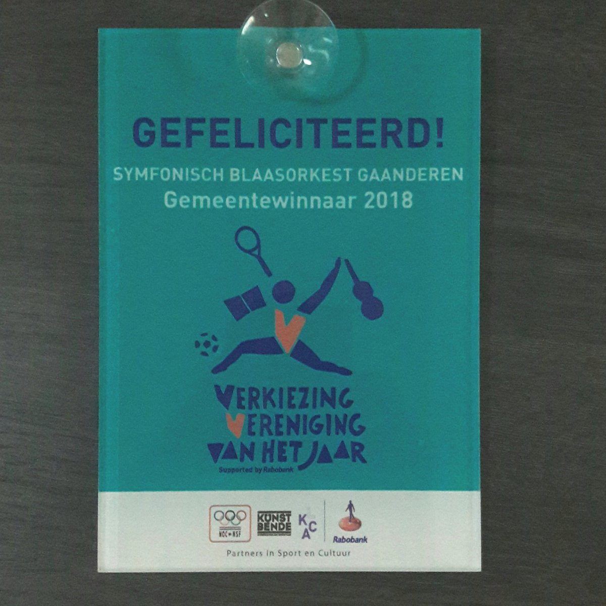 sbo_gaanderen's tweet photo. Voor wie het nèt te snel ging. Dit is de #troffee https://t.co/hwoOl9Ttm1