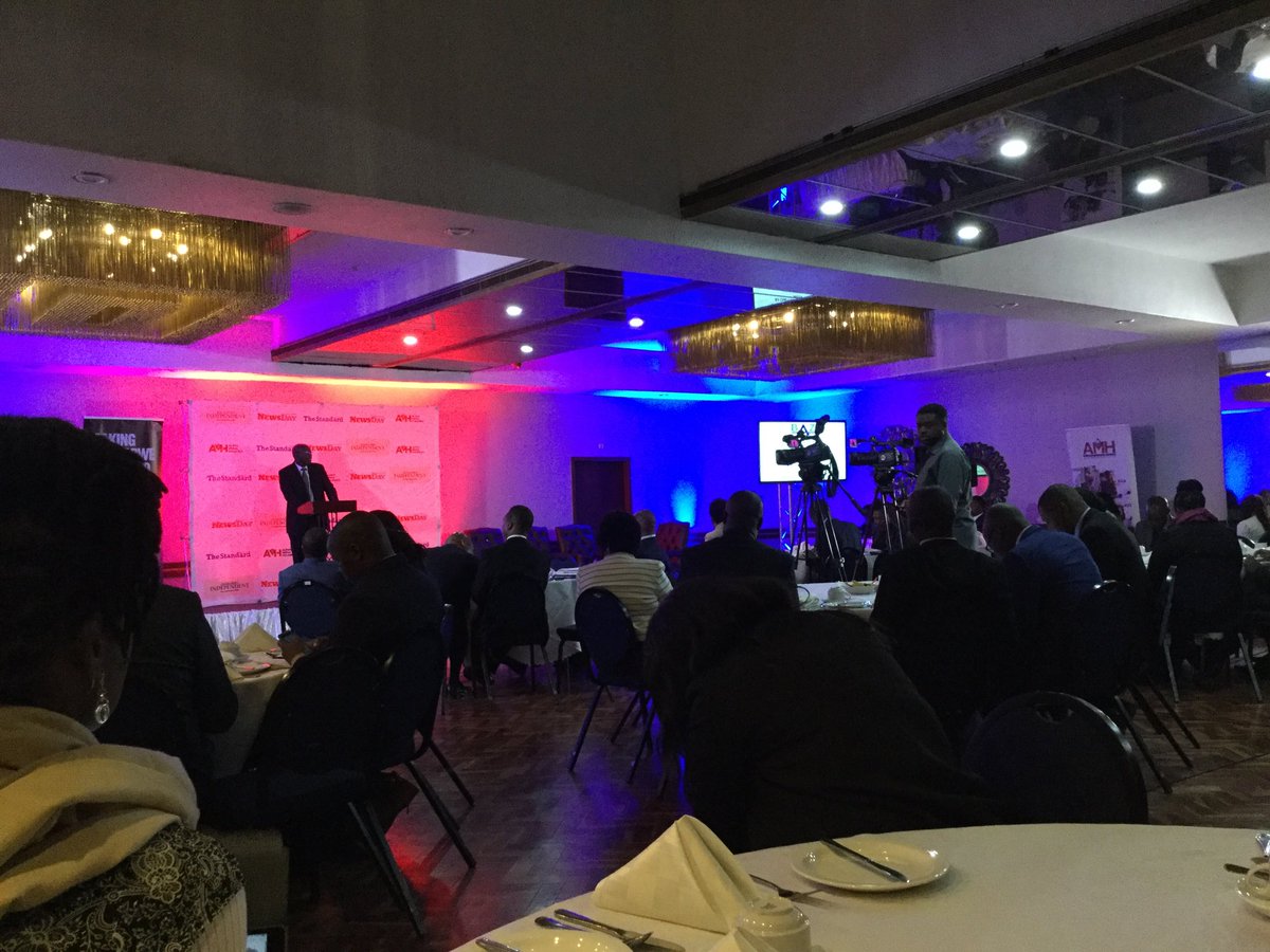 pattymaps's tweet photo. An overview of the banking sector presentation by BAZ Vice President Mr Benefit Washaya #zimbanksanalysis https://t.co/KkTvrnwInD