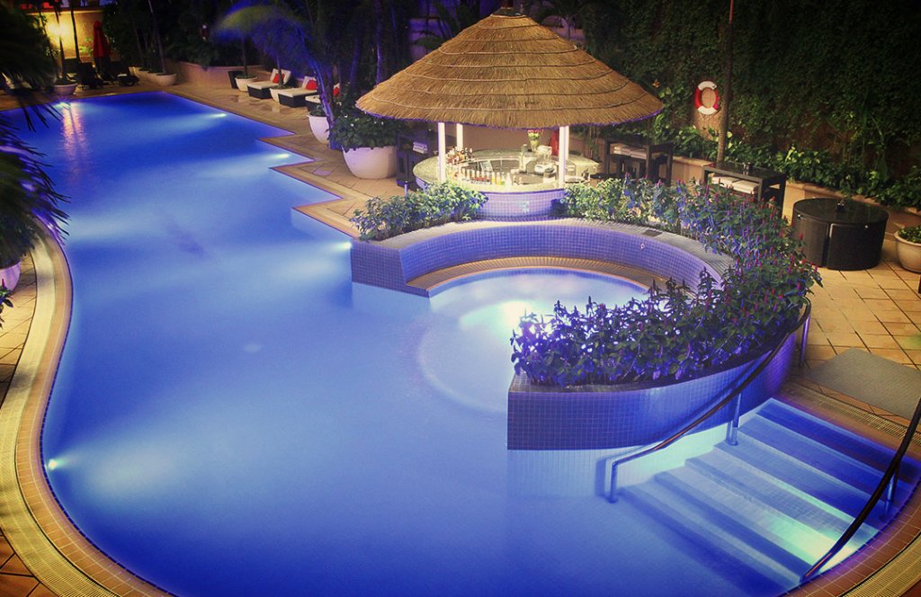 WorldHotels's tweet image. Did you know…Caravelle Saigon goes through an annual assessment undertaken against EarthCheck indicators? Learn more about their green actions here: bit.ly/2KszzTQ
#CaravelleSaigon #Proud #SustainableHotels #AWorldofDifference