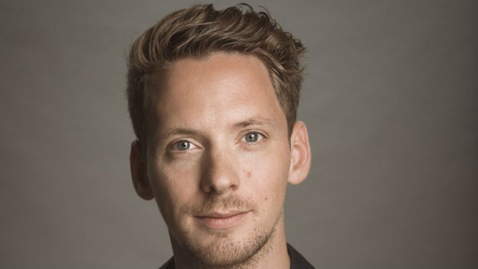 Leestip!⬇️
Hebben jullie het interview op <a href="/MTribune/">.</a> met <a href="/Smitguido/">Guido Smit</a> al gelezen?
Over o.a. de essentiële rol die (jong) talent speelt in het begrijpen van de nieuwe wereld voor bedrijven. 
marketingtribune.nl/b2b/nieuws/201…