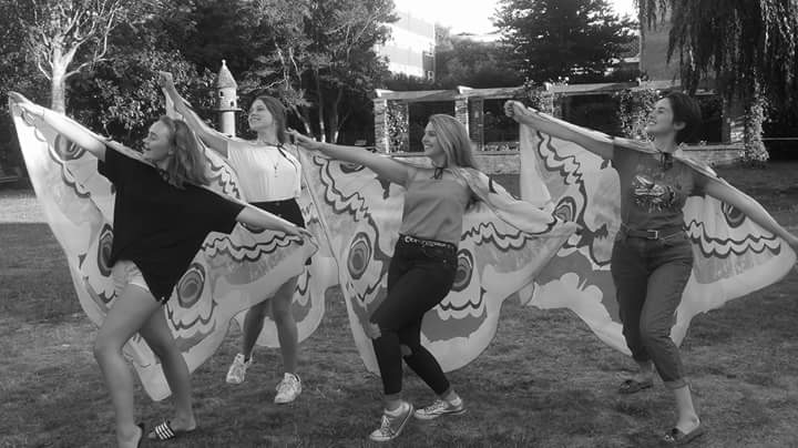 Fairies rehearsal <a href="/StanmerHouse/">Proud Country House</a> for #amidsummernightsdream 
stanmerhouse.co.uk/midsummer_nigh…
 <a href="/latestbrighton/">Latest Brighton</a> <a href="/VisitSEEngland/">Visit South East England</a> <a href="/Love_Brighton/">VisitBrighton</a> #Brighton #Theatre