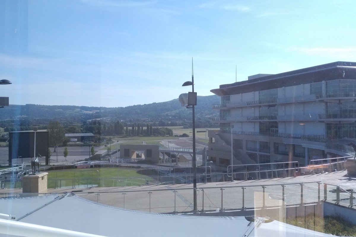 dseselectric's tweet image. Have arrived at Cheltenham Racecourse for ECA #Project18