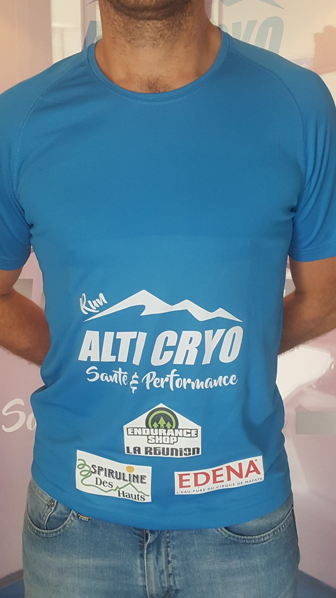 RunAltiCryo's tweet photo. 🆕🆕🆕
Les nouveaux tee shirt sont enfin là ! 👕
Disponible au centre @RunAltiCryo 👌
#runalticryo #edena #enduranceshop #FGservices https://t.co/Uywrov9DLp