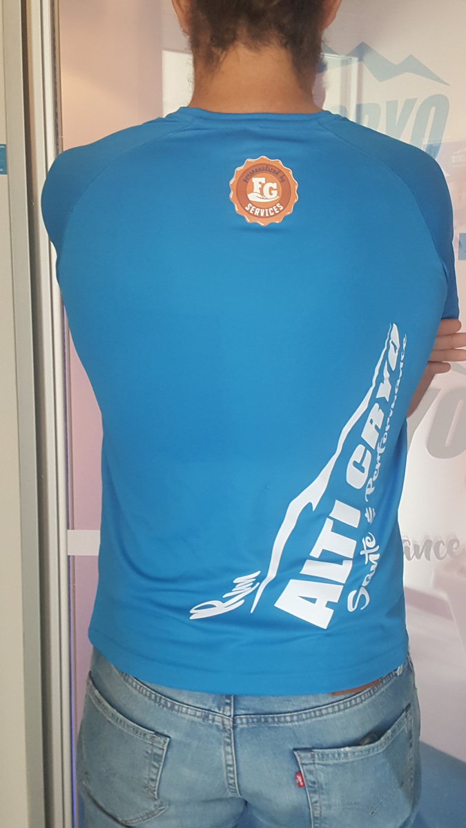 RunAltiCryo's tweet photo. 🆕🆕🆕
Les nouveaux tee shirt sont enfin là ! 👕
Disponible au centre @RunAltiCryo 👌
#runalticryo #edena #enduranceshop #FGservices https://t.co/Uywrov9DLp