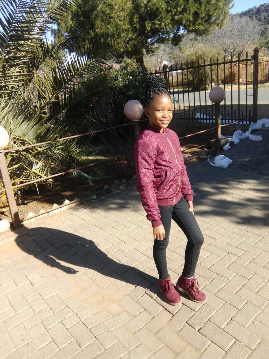 Yolanda_Mohloli's tweet photo. Please help find Tlotliso Makapane (12yo),who went missing on Tuesday 2018/07/04.She was wearing a purple jacket with fur hood, black leggings and boots.She was last seen in Hilton, Navalsig Bloemfontein. Any info please contact her Mom Nthabiseng Makapane 071 152 2377 https://t.co/nxsB0Dppaj
