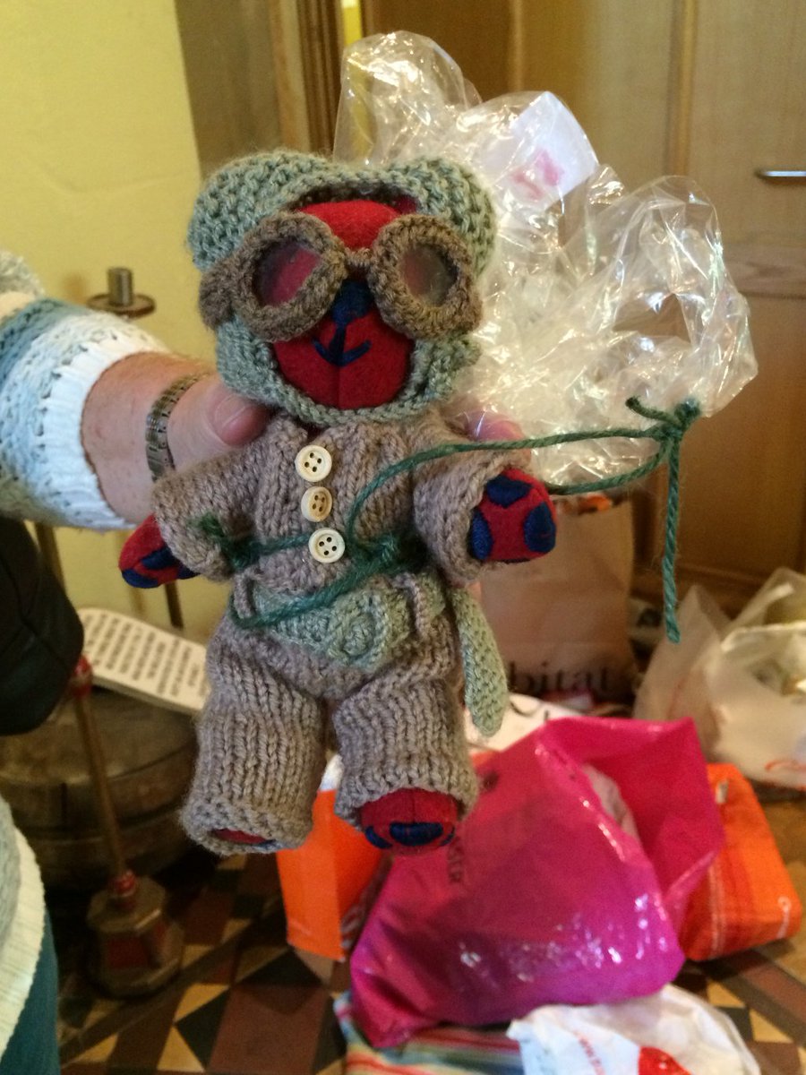 YaldingCPS's tweet photo. 4th Annual Sponsored Teddy Parachute Jump https://t.co/URMCCYiu91 https://t.co/PwT85NBTxe