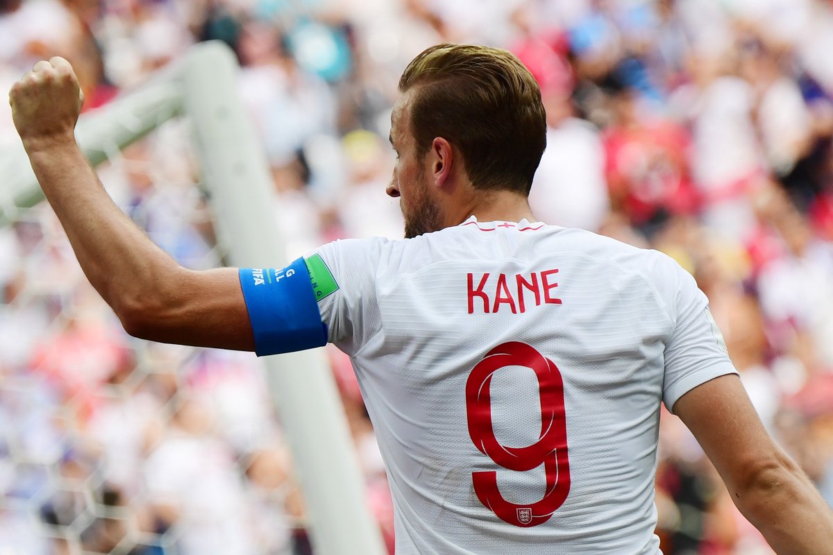 UEFAEURO's tweet photo. 🏴󠁧󠁢󠁥󠁮󠁧󠁿 Harry Kane at the #WorldCup

🎯 Shots on target 6⃣
⚽️ Goals scored 6⃣ https://t.co/XE8Q9iDEIG