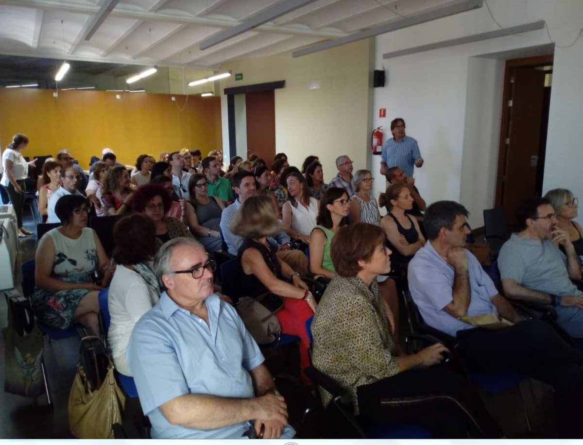 apicstgn's tweet photo. 📣 Avui, la Direcció d'Atenció Primària celebra el consell de direcció amb tots els equips d'@apicstgn 👩‍⚕️👨‍⚕️al Consell Comarcal Del #Priorat a #Falset 👏 https://t.co/ay1YlA8HYO