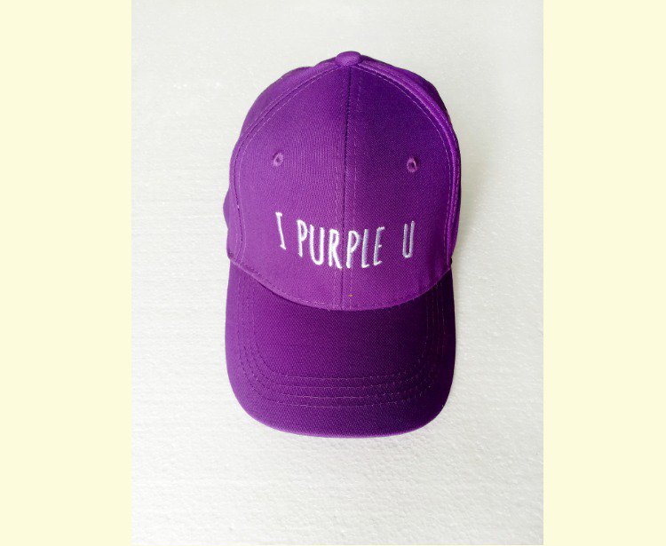 velvetism18's tweet photo. Help RT Plz [Pre-Order]

#BTS #V #Taehyung Cap 
EACH ♡ RM 15
International Available &amp; Free Photo cards

#방탄소년단 #BTSLoveMyself #RM #V #SUGA #JIN #JIMIN #JHOPE #JUNGKOOK #ChoiceFandom #BTSArmy #TeenChoice https://t.co/w3YoMvsKiG