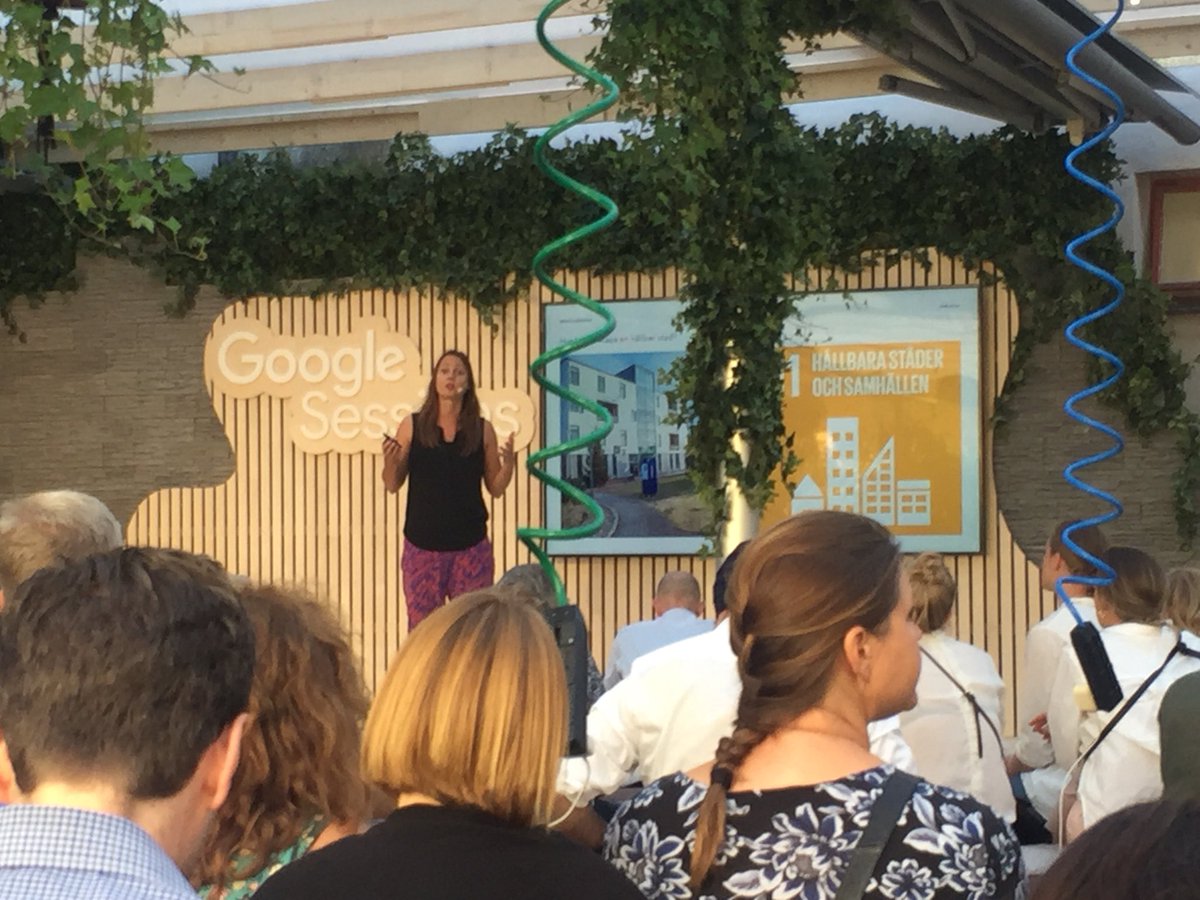 <a href="/IdaLemoine/">Ida Lemoine</a> lyfter <a href="/HSBLivingLab/">HSB Living Lab</a> experiment för att minska matsvinn och när hönsen flyttade in. <a href="/hsbisverige/">HSB</a> #googlesession