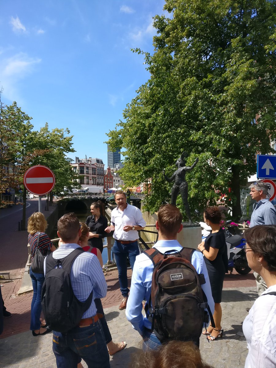 AgendaStad's tweet photo. Leerzame en inspirerende netwerkdag olv @FuturesStudioUU met partners van steden en Rijk in @Gemeente_Lwd met bezoek aan @PlacesHope en @InclusieveStad https://t.co/j0bVEQlJ7L