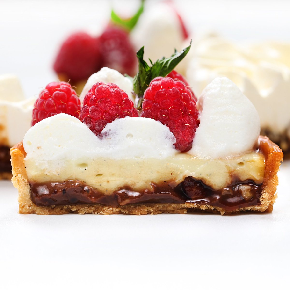 Summer berry mood!
15 kinds of berries, caramel and vanilla pastry cream🍒
Would you like to try one?😉