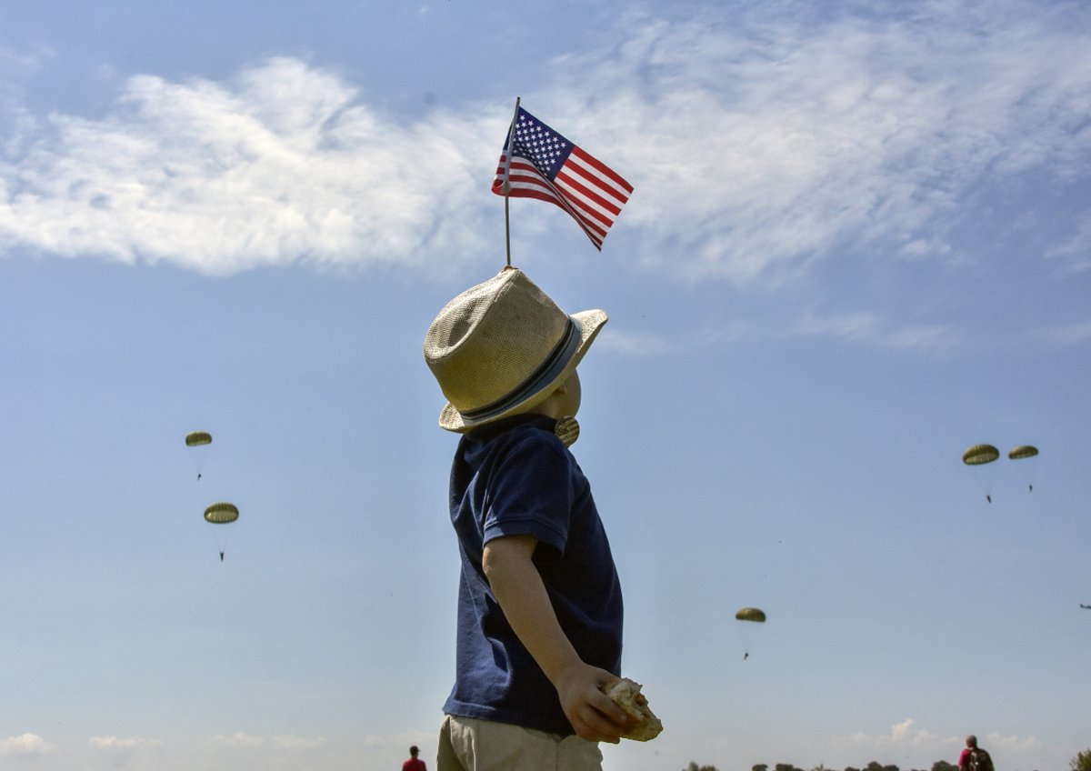 USArmy's tweet photo. Happy #IndependenceDay America. https://t.co/1NfsgxVEiD