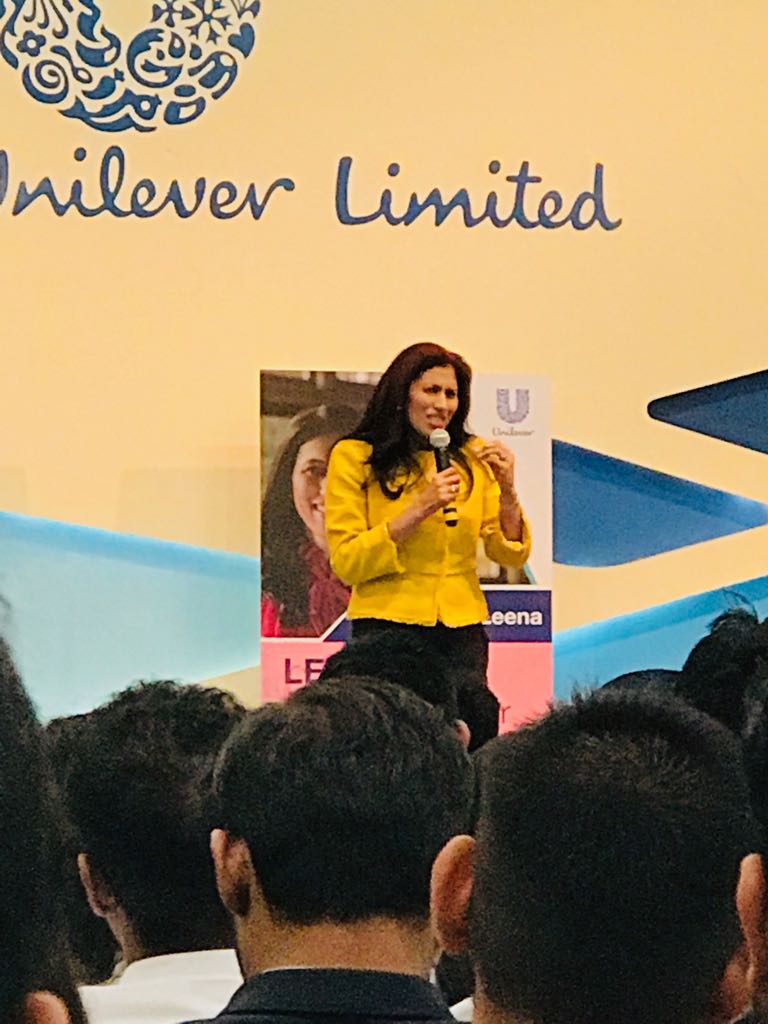 SCMHRDian's tweet photo. @LeenaNairHR answers incisive questions on digital recruitment replacing personal interaction, dilemma of having more women leaders in plants and getting women on a career break back in the thick of things
#LearnToLead
#learnwithleena
#unileverdiaries
#SCMHRDxp https://t.co/Xnall5HXtD